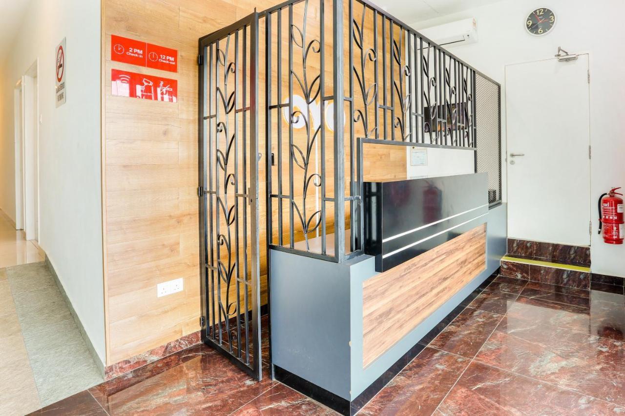 Oyo 89677 Sunflower Hotel سِريمبان المظهر الخارجي الصورة